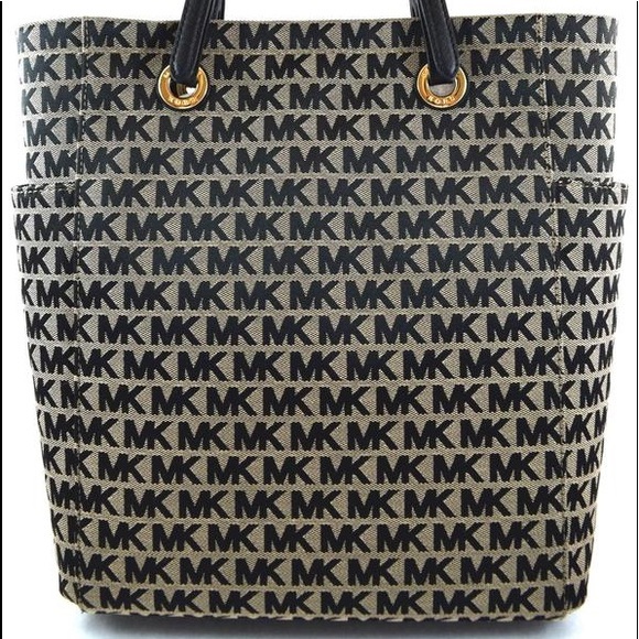 LIKE NEW❗️AUTHENTIC MICHAEL KORS JET SET MONOGRAM TOTE - Picture 13 of 14